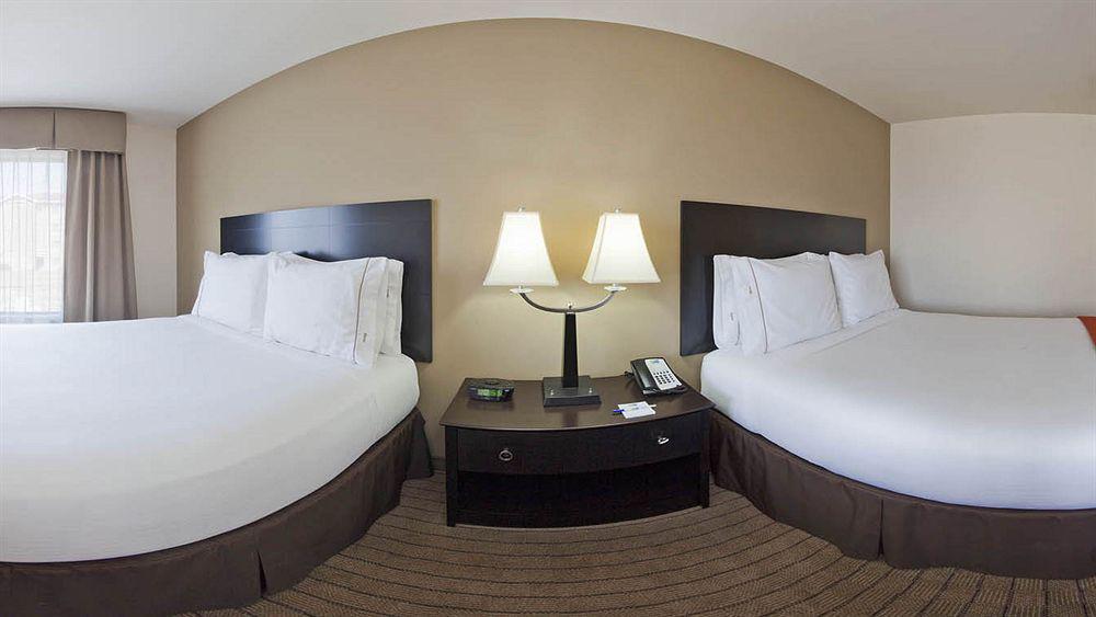 Express I-10 East By Ihg 2*