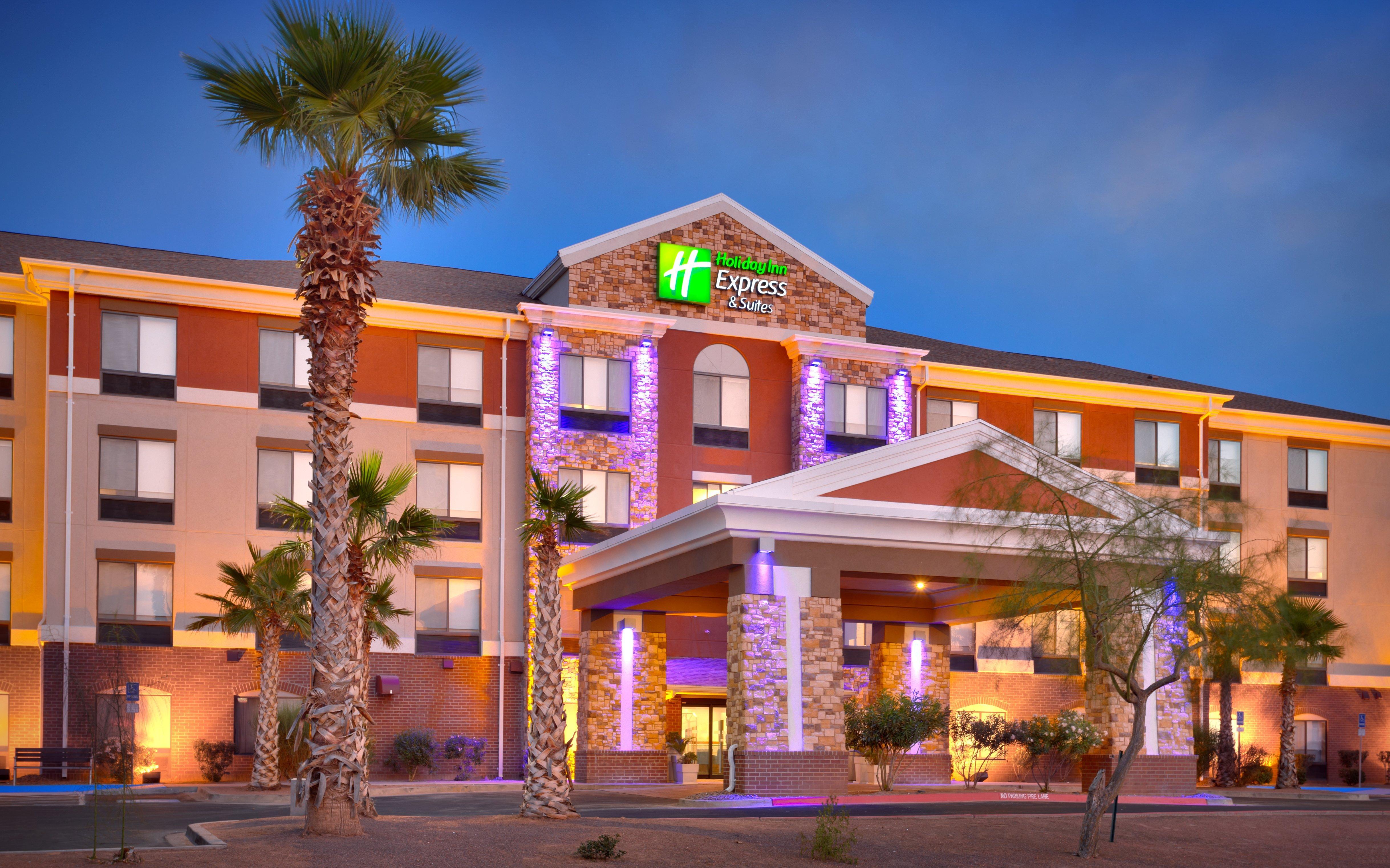 Express I-10 East By Ihg 2*