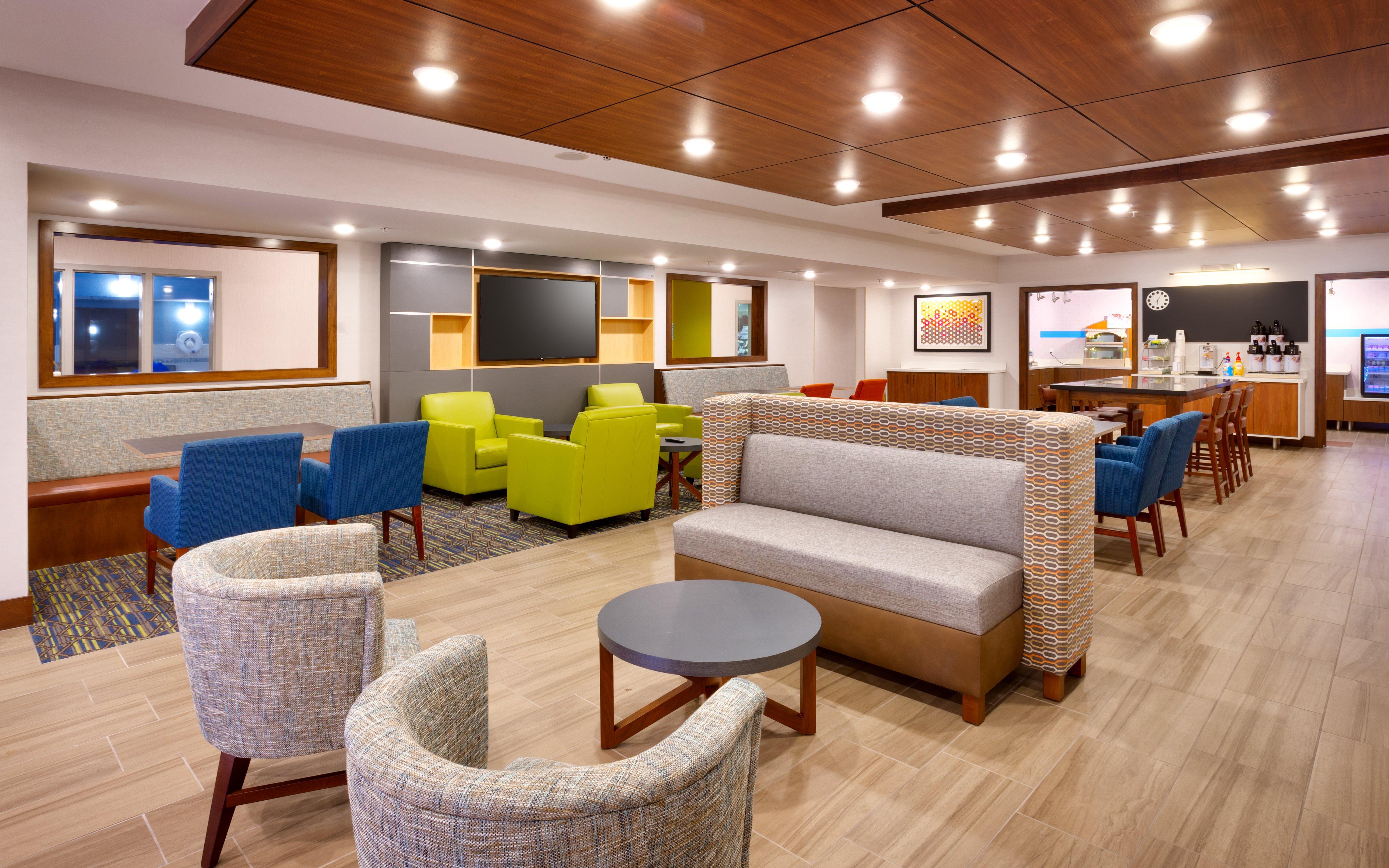 Express I-10 East By Ihg Hotel