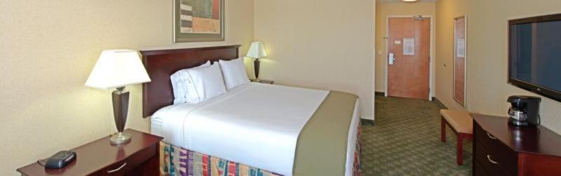 Hotel Express I-10 East By Ihg 2*