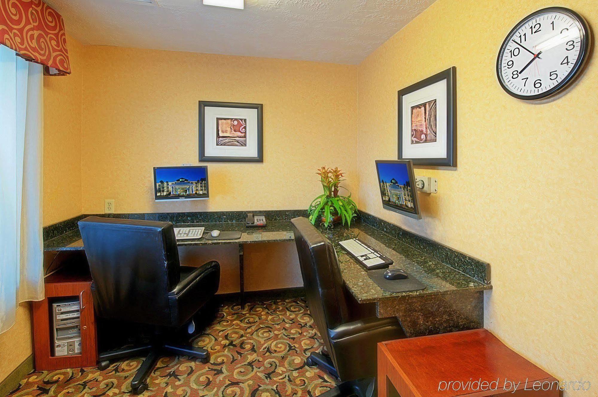 Express I-10 East By Ihg Hotel