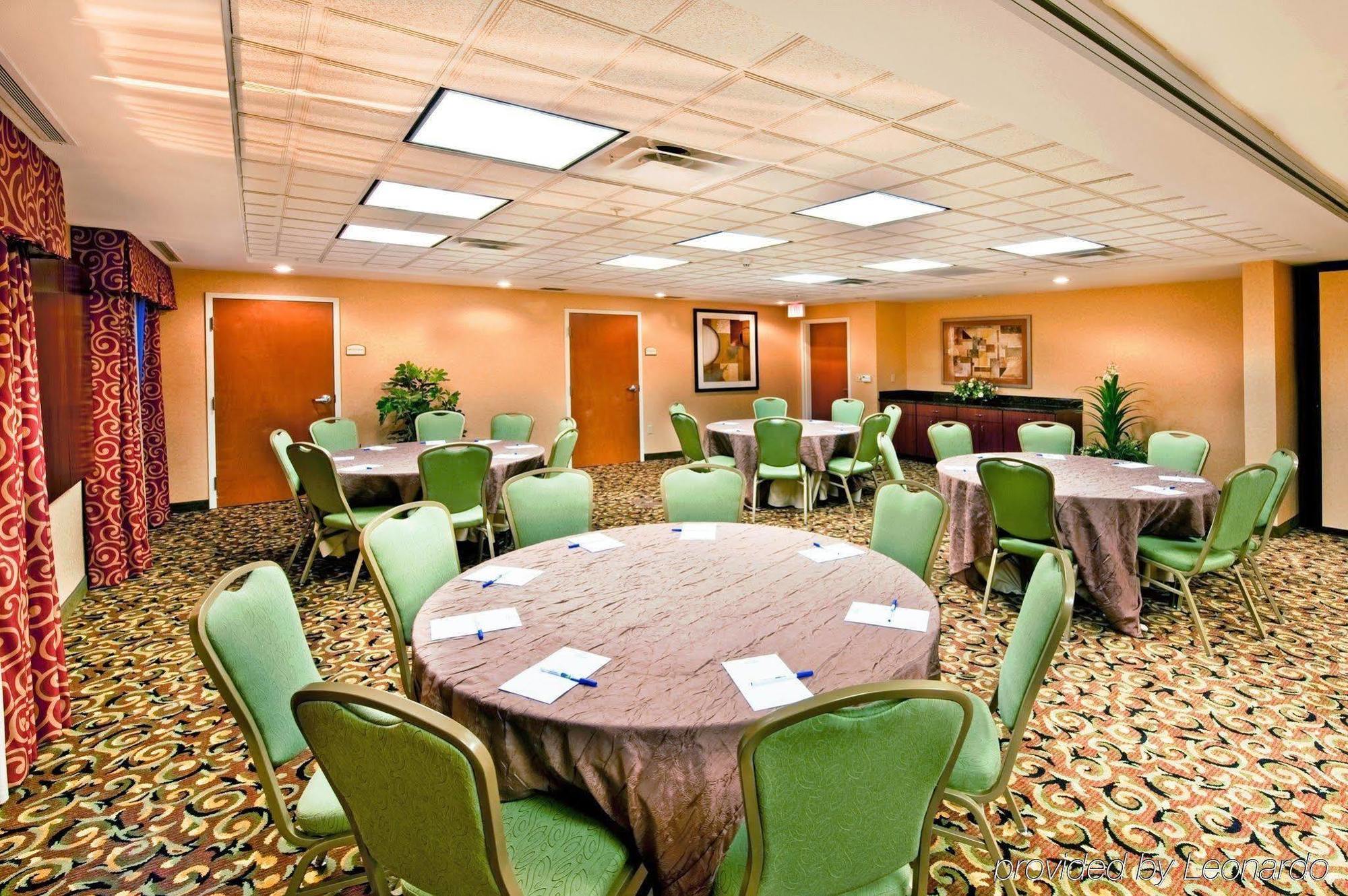 Hotel Express I-10 East By Ihg