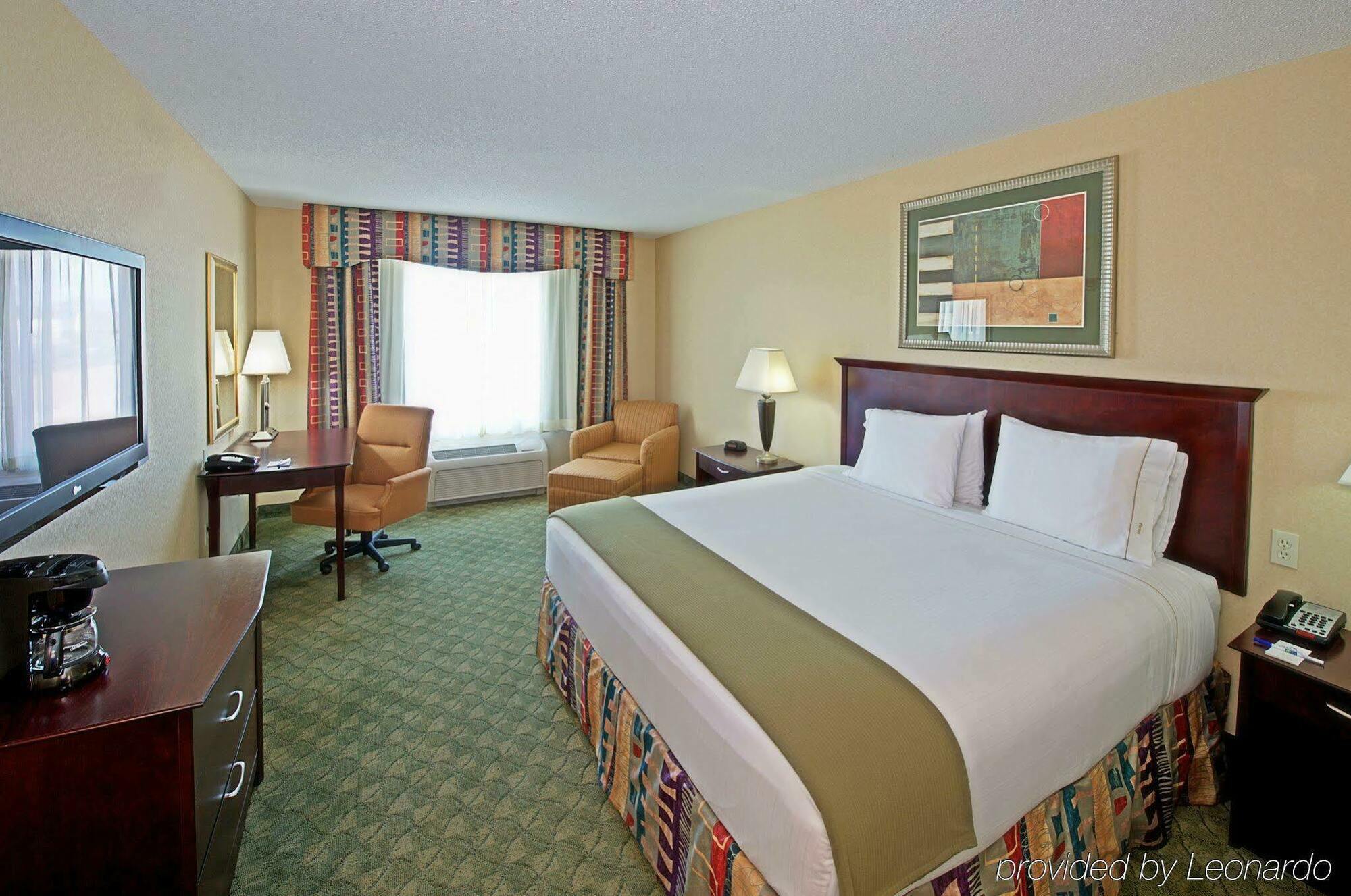 Hotel Express I-10 East By Ihg